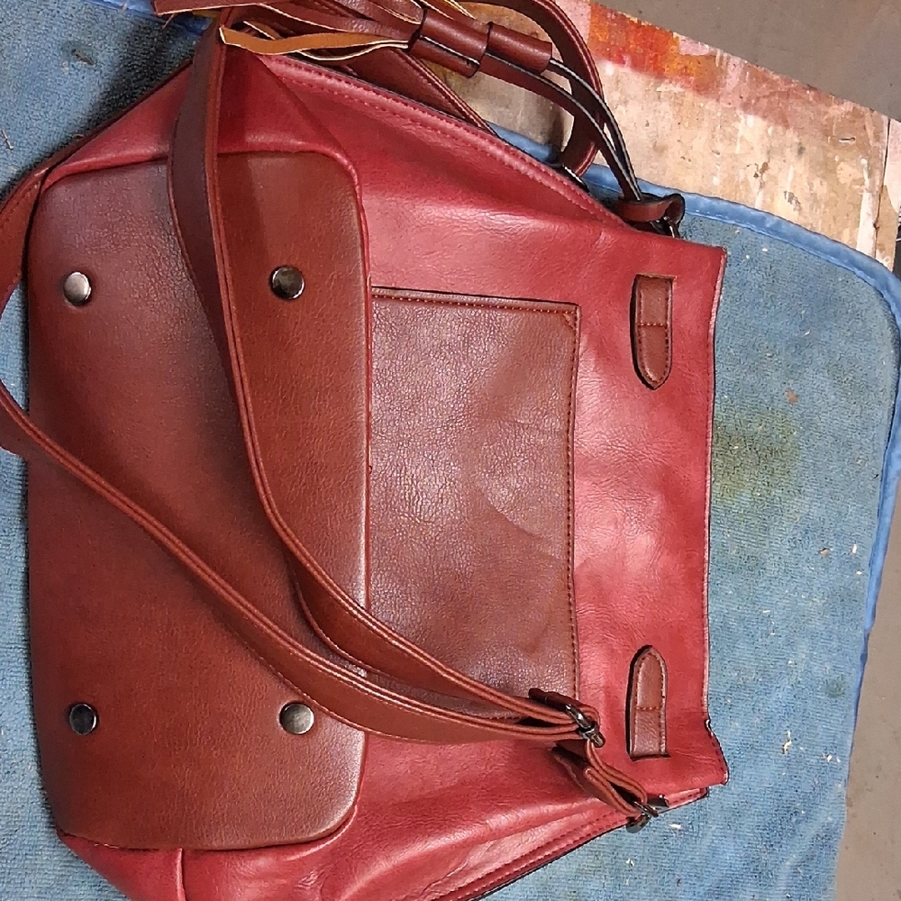 Elegant Red Leather Women's Bag